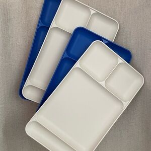 Tupperware Vintage lunch trays set of 4